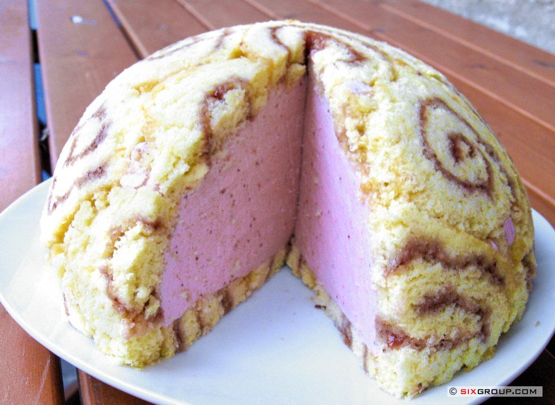 Erdbeer- Kuppeltorte