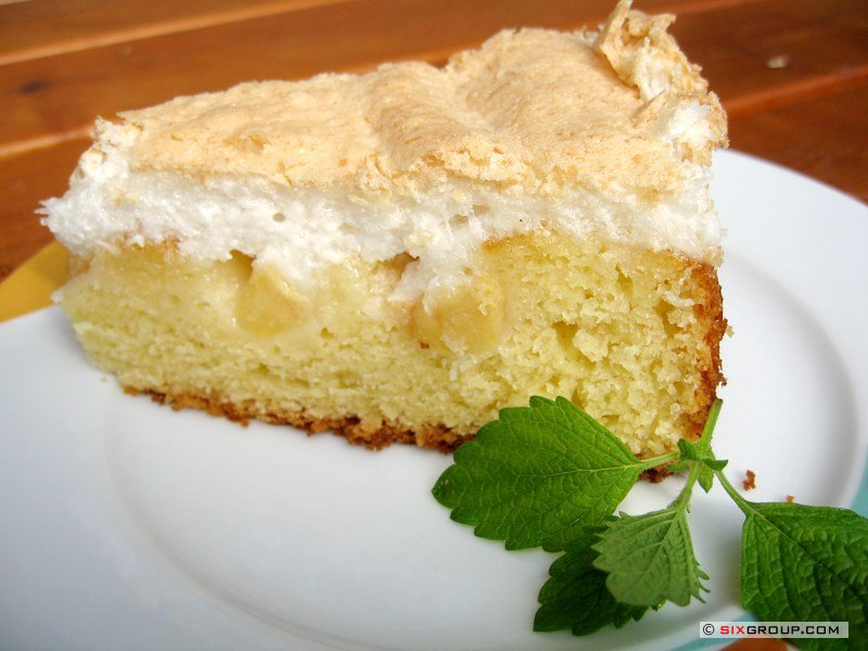 Apfelkuchen mit Kokosbaiser