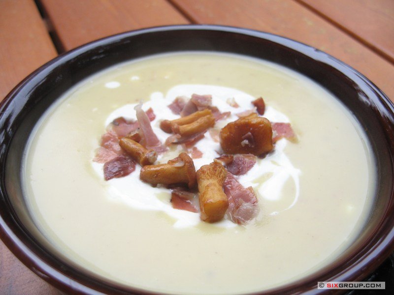 Kartoffel- Cremesuppe mit Pfifferlingen