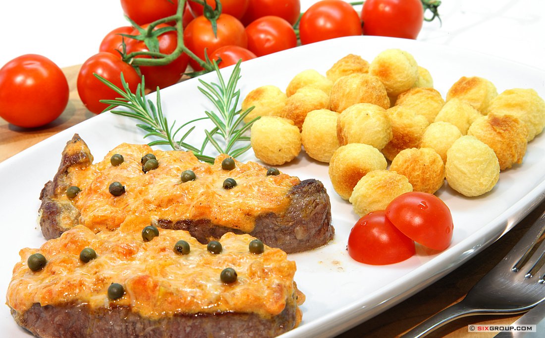Rindersteaks mit Tomaten- Kruste