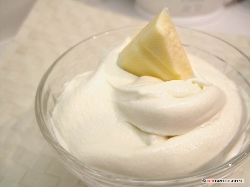 Weißes Schokoladeneis