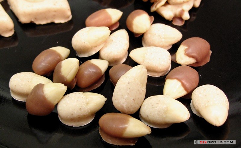 Mandeln im Schokomantel