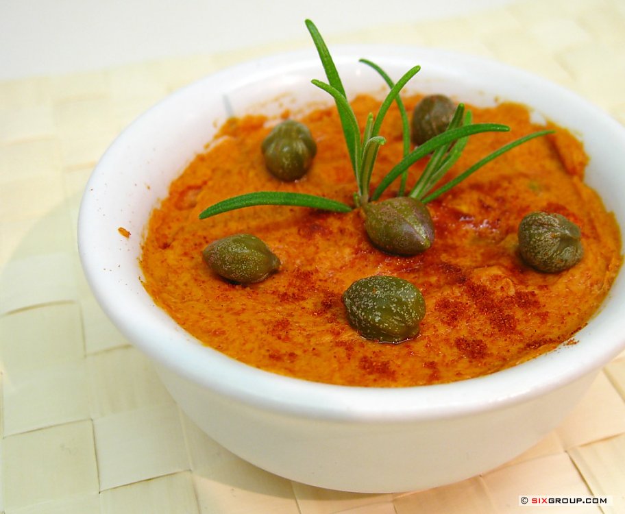 Scharfe Tomatenbutter